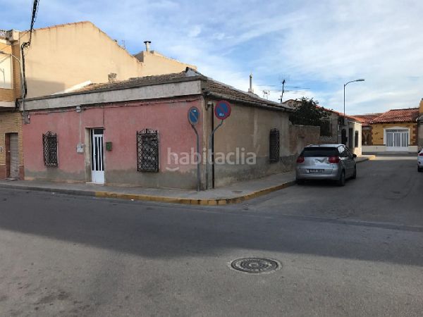 Foto aa6c2452-4e86-4b44-881a-0414177d29b3. Casa aparellada a Benejúzar