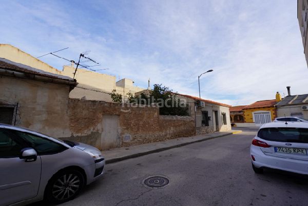 Foto c97fdeb5-1dd6-4f7e-a37e-18d767fc9698. Casa aparellada a Benejúzar