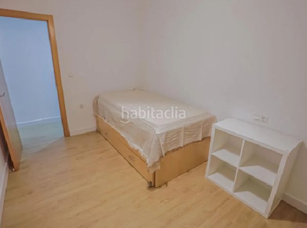 Foto 779568ae-9666-46a8-9a54-5f63eb0dee59. Pis amb aparcament a San Miguel de Salinas