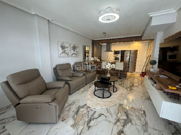 Foto 115a5504-8f05-4898-9c69-233cdc445379. Xalet amb piscina a La Marina Elche / Elx