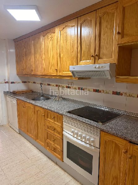 Foto 2d11d832-26c3-4066-a804-25710f2650ad. Casa aparellada a Almoradí