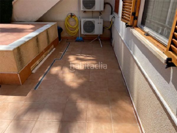 Foto 507af89a-fe9d-4993-9800-629b04c75d10. Casa aparellada a Almoradí