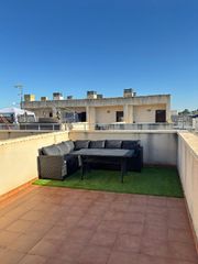 Dúplex a San Isidro. !cdataespectacular dúplex en san isidro con solárium, garaje y a