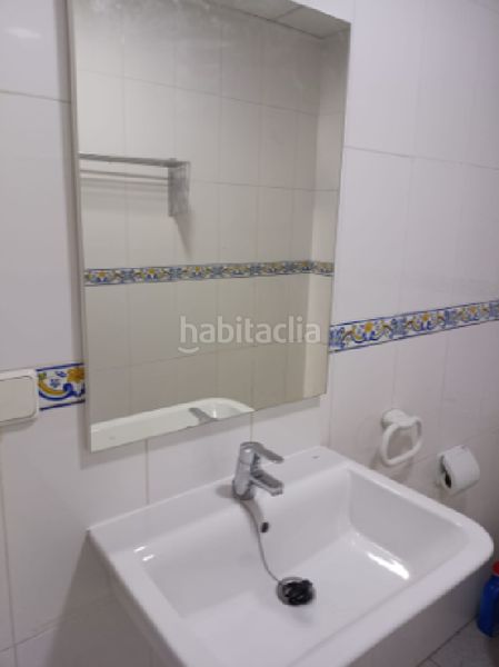 Foto 38339727-837b-41f6-a2ca-dfa7a59b71e5. Casa aparellada a Rafal