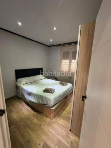 Foto ccebd204-c891-4108-afd3-2d73e6f7d4f4. Casa aparellada a Catral