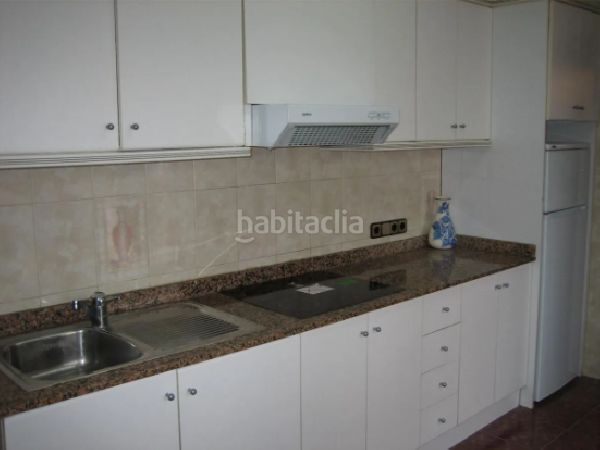 Foto d86c6747-3b3d-4df4-8d5d-717d22f34c09. Casa aparellada a El Puntal Murcia