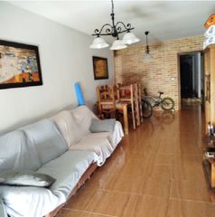Appartamento in Albatera. !cdataamplio piso de 105m en albatera 2007  3 hab, 2 baños y bal