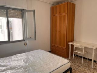 Appartement à Jubalcoi. !cdatapiso de 4 hab en el toscar  baño reformado, balcón y edifi