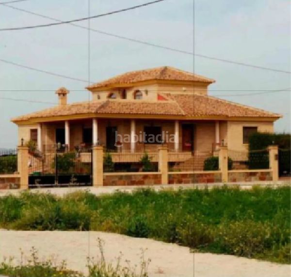 Foto b98b0f15-20ad-4326-bacb-4327bd3f66e2. Chalet avec parking dans Montepinar - La Aparecida - Raiguero Orihuela