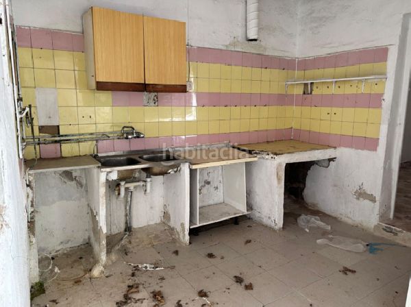 Foto ce7164b5-bb60-47d0-b0eb-1bf5e8b2028c. Casa aparellada a Cox