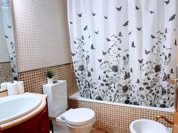 Foto f7dad57d-16c2-4fc9-8c67-d3a62d17efc8. Pis a Albatera