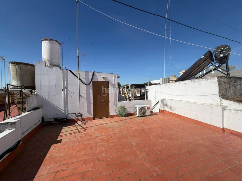 Foto b087fc91-d97a-466e-be61-c6d9e4abee9b. Casa a Coria del Río