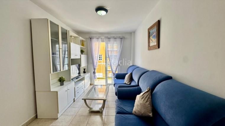 Foto f0c1b8e2-13bc-4b87-9d28-ee732e162081. Pis amb aparcament a Playa de San Juan Guía de Isora