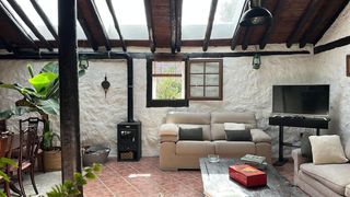 Mas à Tanque (El). Casa canaria amplia con licencia vv en el tanque