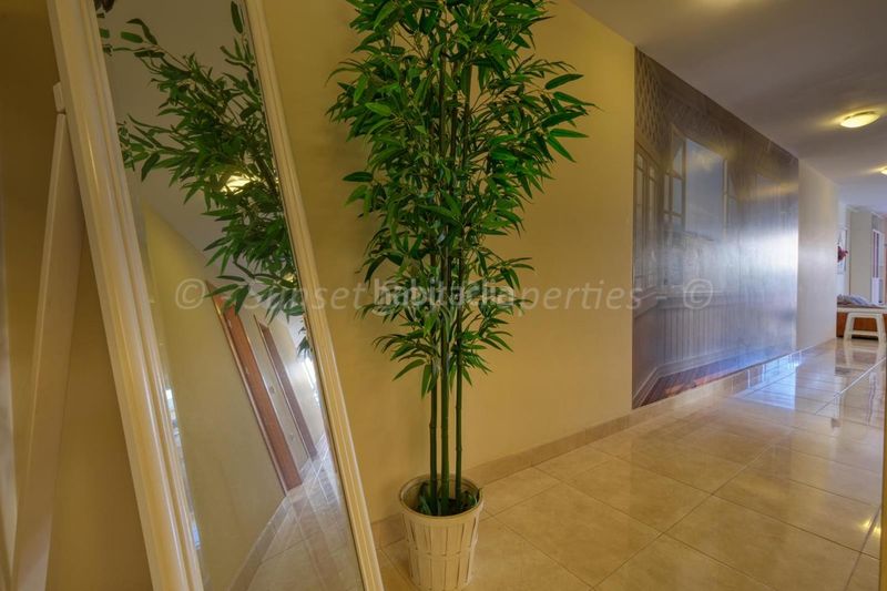 Foto b8f7008f-82d3-45d5-a34c-2ee2a775b1dc. Pis amb aparcament a Playa de San Juan Guía de Isora