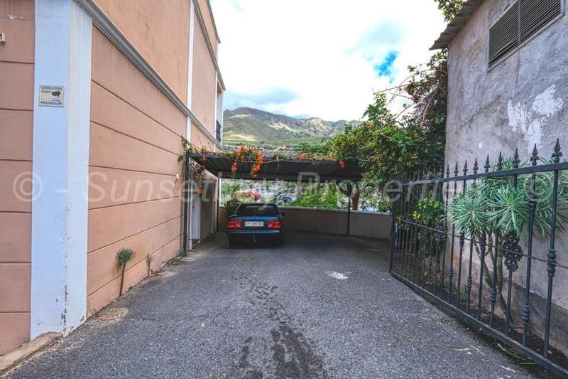 Foto e90983ed-320a-40d6-929f-170a730a5fcd. Casa in Casco Urbano Adeje