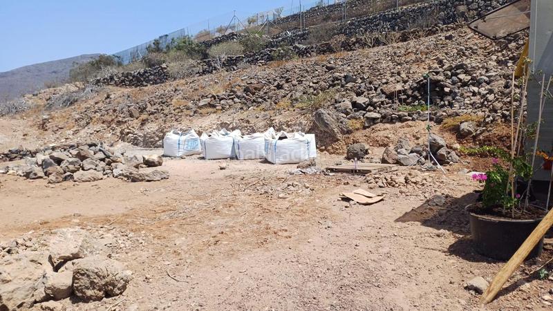 Foto b721246d-abd3-4665-bcc2-7bd988c8d812. Terreno residencial en Puerto de Santiago Santiago del Teide