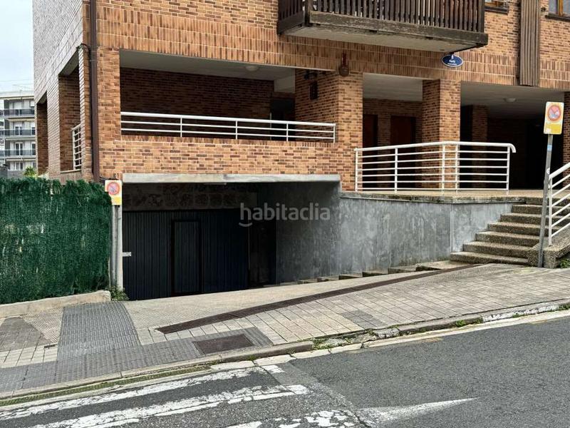 Foto 83965378-89b0-45d4-83e2-8813a49dea5d. Aparcament cotxe a Antiguo Donostia - San Sebastián