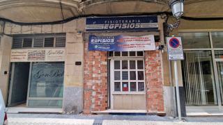 Location Local commercial à Área Romántica