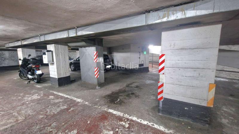 Foto d078d7a5-75ad-4959-ba85-8ec696178d36. Parking voiture dans Área Romántica Donostia - San Sebastián