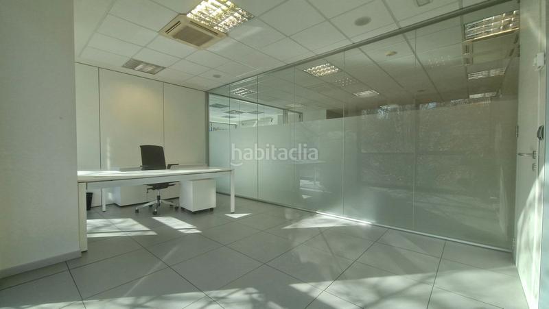 Foto f713c2b7-26ab-49ba-8e78-4cde762516fb. Bureau avec chauffage parking dans Añorga - Zubieta - Atotxa Erreka Donostia - San Sebastián