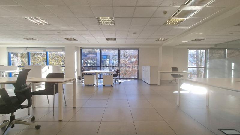 Foto b595a930-5b20-4339-acb3-bbab8941434c. Office space with heating parking in Añorga - Zubieta - Atotxa Erreka Donostia - San Sebastián