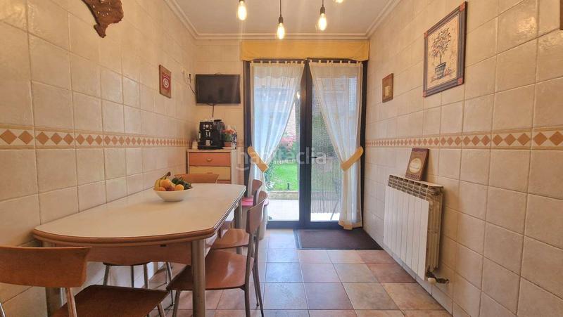 Foto 2eda7e3f-9eb3-4e36-86cf-1be07c0e6cc6. Pis amb calefacció aparcament a Martutene Donostia - San Sebastián