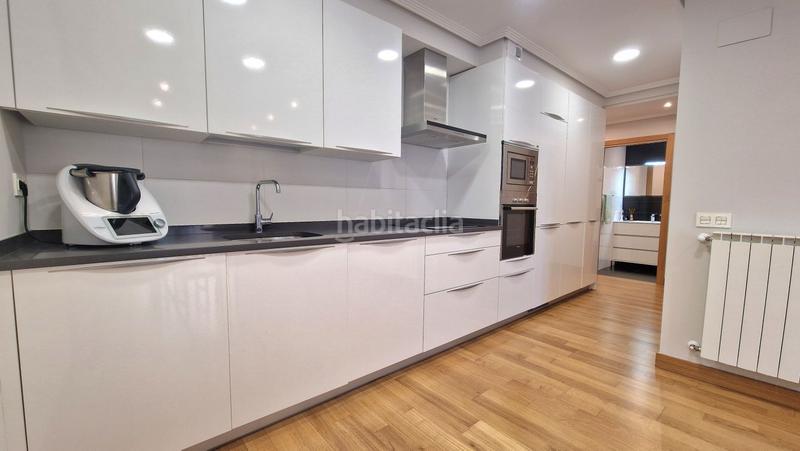 Foto b35c56d6-7b3d-4b0a-8cf9-ddf3870fa47b. Miete etagenwohnung mit heizung parking in Riberas Donostia - San Sebastián