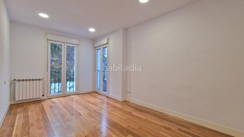 Foto 1d58fc4b-90aa-4e3f-9b54-db90d9296394. Rent flat with heating in Miraconcha Donostia - San Sebastián