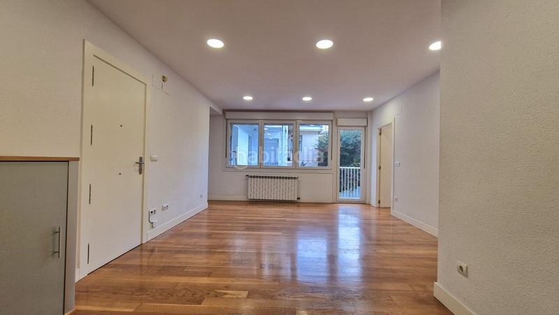 Foto 242ba91d-0f7d-4cef-98f5-080053a34b2e. Rent flat with heating in Miraconcha Donostia - San Sebastián