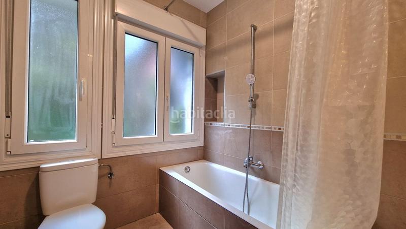 Foto 27c22911-9e03-4ec0-b9c3-5c7aa3f6e736. Rent flat with heating in Miraconcha Donostia - San Sebastián