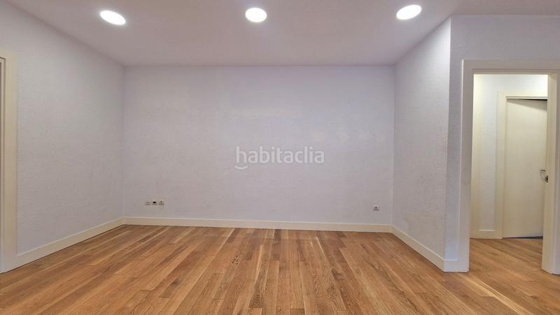 Foto 7760cd8a-68ca-47fc-bb8b-c9b1b404ba82. Rent flat with heating in Miraconcha Donostia - San Sebastián