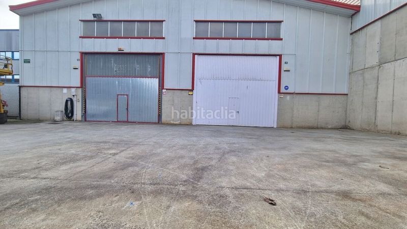 Foto a598c633-6cb5-4b4f-ae3a-8c7a62c2f27b. Location bâtiment à usage industriel dans Lezo