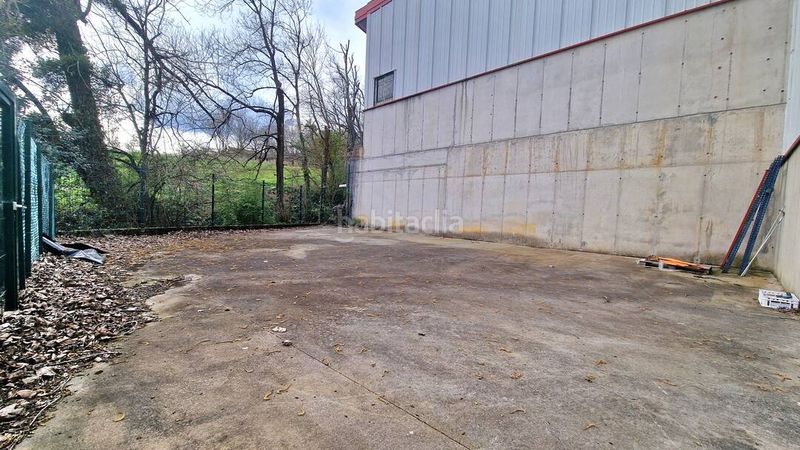 Foto bce866bd-c6ec-4c8b-91c6-b4b645493da1. Location bâtiment à usage industriel dans Lezo