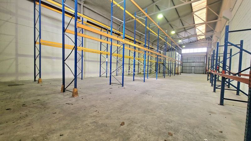 Foto fa87bdf8-33bc-4c59-a030-97b3aecc1bd0. Location bâtiment à usage industriel dans Lezo