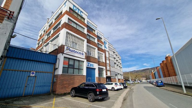 Foto 78888b47-cbb4-4d36-b4b9-d135e98eba89. Nau industrial a Usurbil