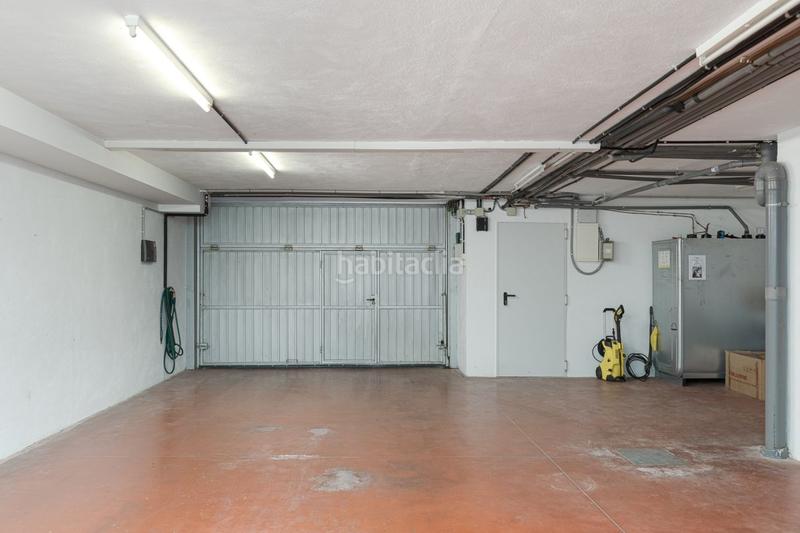 Foto 735e451a-af79-4f0e-b6ce-f4dd3b278d3f. Maison jumelée avec chauffage parking piscine dans Igeldo Donostia - San Sebastián