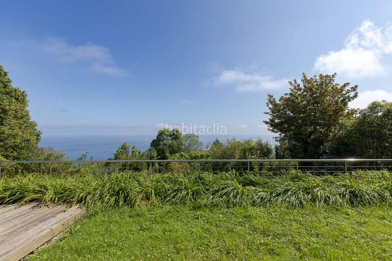 Foto eccbc07d-5a9e-4113-bd00-12e4dcebbab9. Maison jumelée avec chauffage parking piscine dans Igeldo Donostia - San Sebastián