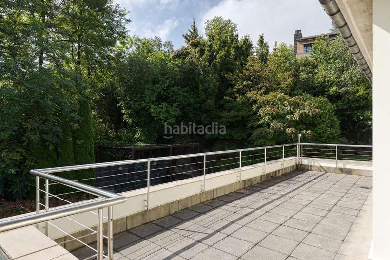 Foto 250ae002-f7be-4b18-94aa-baf296070c6b. Towny house with heating parking pool in Igeldo Donostia - San Sebastián