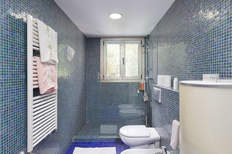 Foto d24630a6-13a9-4c87-9b83-0e46cb7ae98b. Towny house with heating parking pool in Igeldo Donostia - San Sebastián