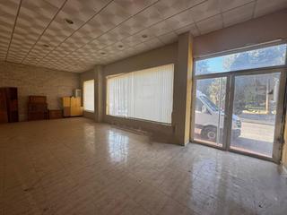 Rent Business premise in El Acequión. Se alquila local comercial en torrevieja, zona acequion. superfi