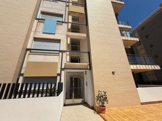 Piso en Punta Prima. Se vende apartamento de dos habitaciones en el complejo cerrado
