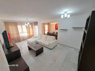 Lloguer Pis a Calle quevedo 8. Piso de 2dorm muy amplio en  nueva andalucía,antes era de 4 dorm