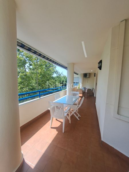 Foto dce8233e-6a11-49c5-879b-be79a0938356. Rent flat with heating pool in los jardines de Marbella - la ermita Marbella