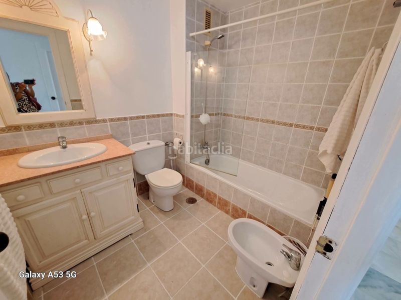 Foto b63d5ec6-a361-4961-8d1a-192fe1707569. Pis amb calefacció piscina a La Concha - Resina Golf Estepona