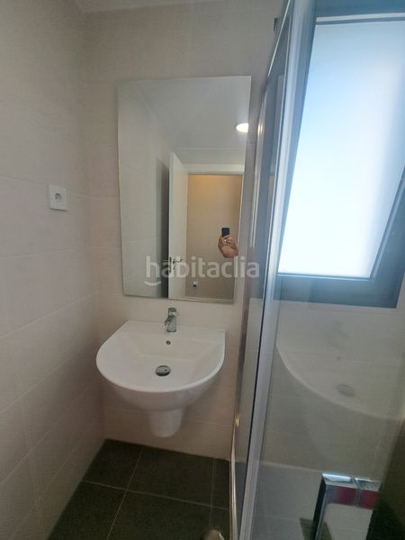 Foto 73b45a72-f240-453f-9ee3-ab791ff93e59. Alquiler piso magnífico piso cerca fuengirola en las lagunas a estrenar, periodo escolar,nueva construcción,moderno y funcional en Mijas