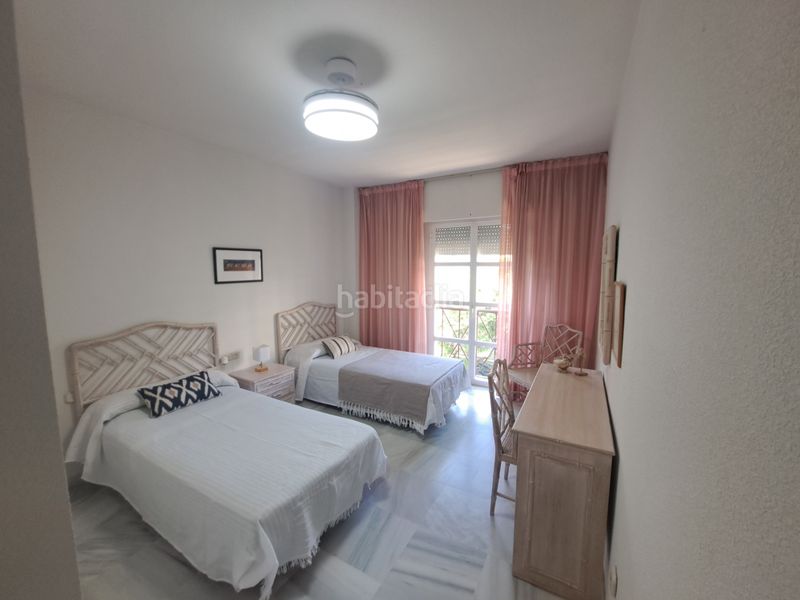 Foto 5975cdd5-9f75-4e16-94a5-b15667ccbda8. Rent flat with heating parking pool in Playa de la Fontanilla Marbella