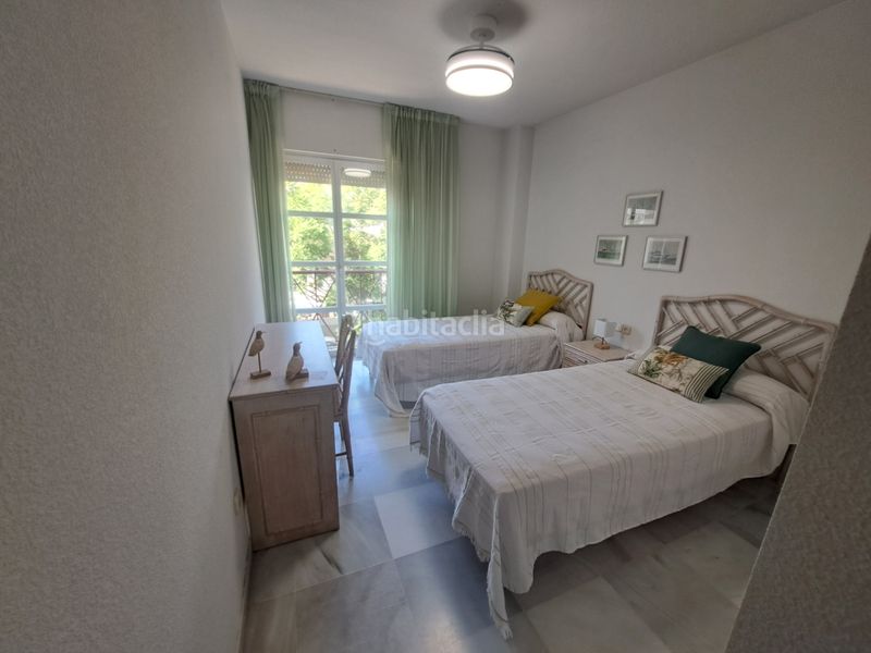 Foto 92666c4d-3fcf-461a-bdc0-13dc66164d5a. Rent flat with heating parking pool in Playa de la Fontanilla Marbella