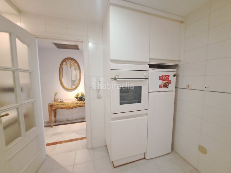 Foto df887ba7-5038-4698-be6e-fabc43d39a60. Rent flat with heating parking pool in Playa de la Fontanilla Marbella