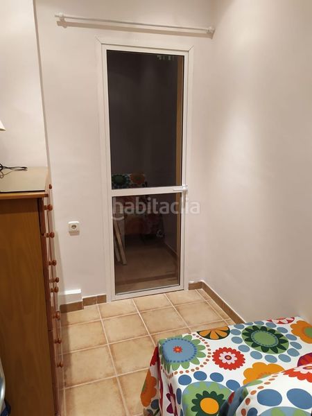 Foto b587bdb7-d308-48bf-9ba9-c077263fa1ca. Lloguer pis a avenida arias maldonado 14 a Playa de la Fontanilla Marbella